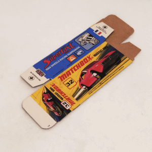 N°32 MASERATI BORA - CAJA REPRO Tipo I